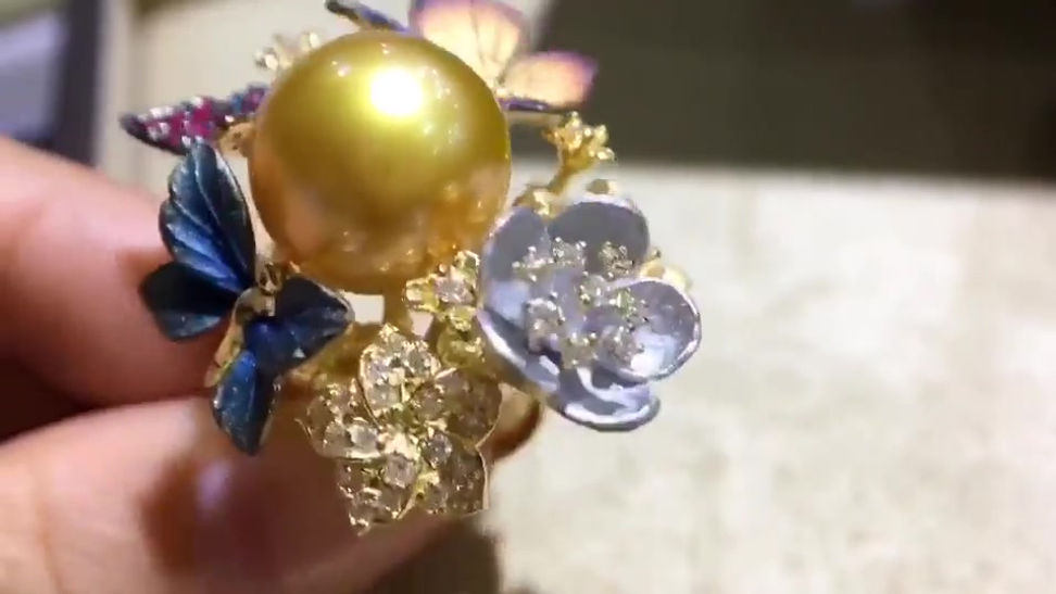 CUSTOMIZE |13-14mm Golden South Sea Pearl Royal Ring, 18k Gold w/ Diamon